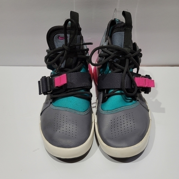 Nike Air Force 270 Cool Grey Hyper Jade - Picture 1 of 15